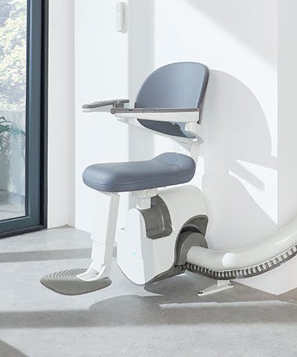 Santa Ana AccessBDD Flow X Curved Stair Lift